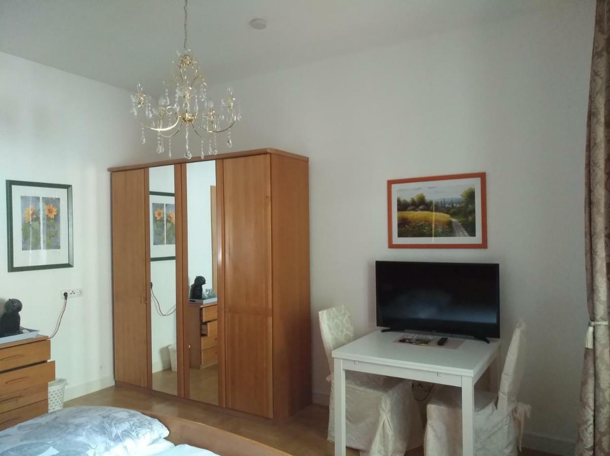 Gaestezimmer Bruehl Markt Sankt Florian 외부 사진